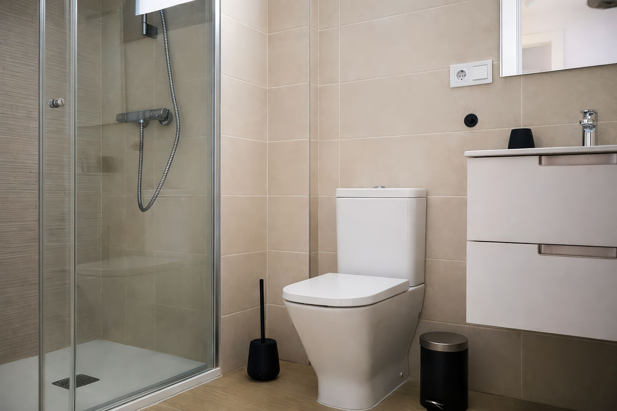 Se vende Apartamento Planta Baja de 2 dormitorios en Costa Del Sol, Málaga, España