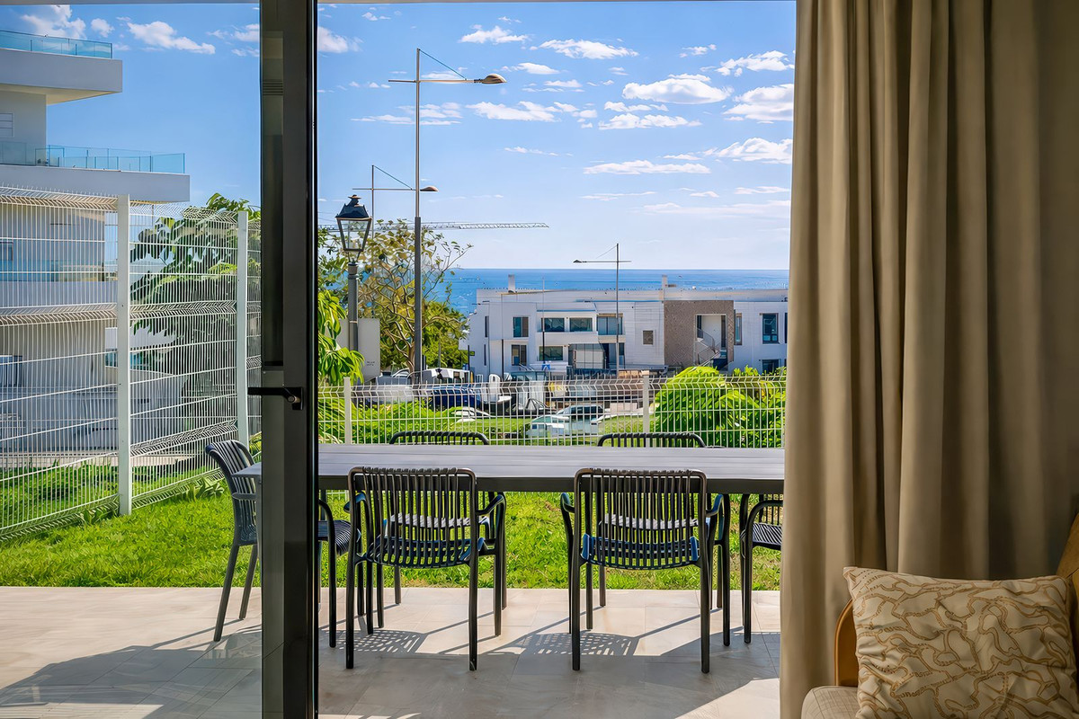 Se vende Apartamento Planta Baja de 2 dormitorios en Costa Del Sol, Málaga, España