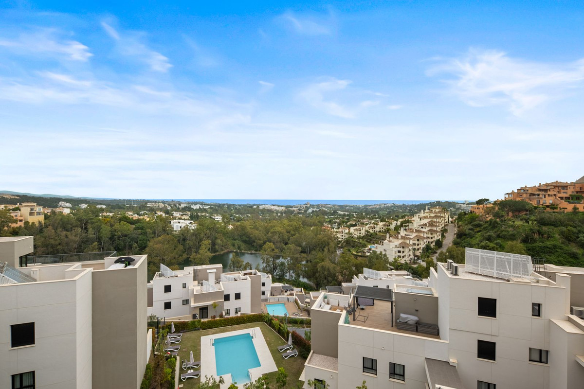2 Bed Apartment for sale in Nueva Andalucía Costa Del Sol, Málaga, Spain