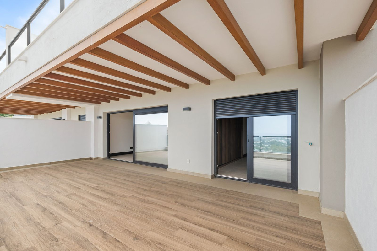 2 Bed Apartment for sale in Nueva Andalucía Costa Del Sol, Málaga, Spain