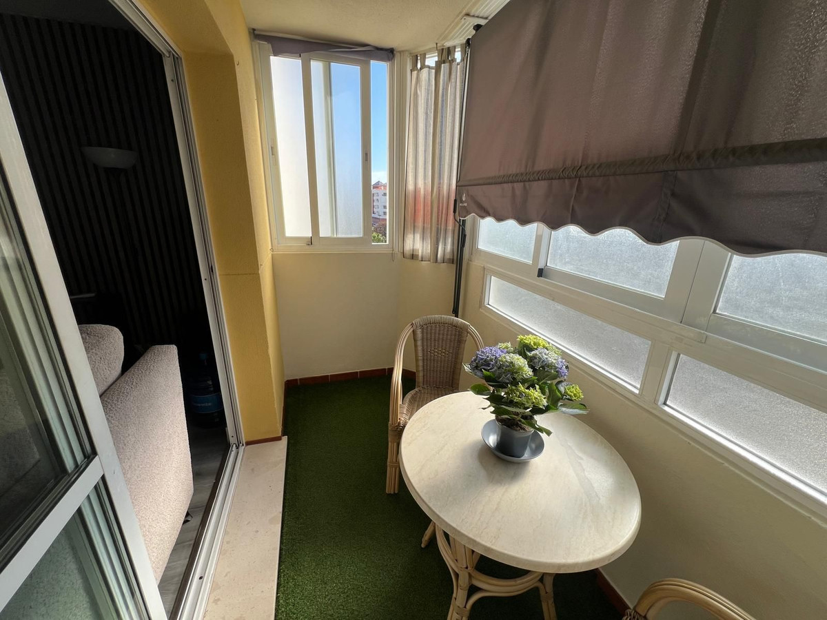 2 Bed Apartment for sale in Estepona Costa Del Sol, Málaga, Spain