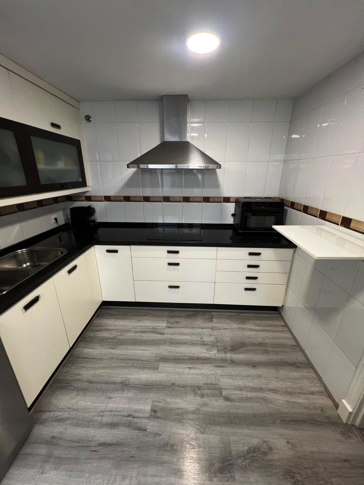 2 Bed Apartment for sale in Estepona Costa Del Sol, Málaga, Spain