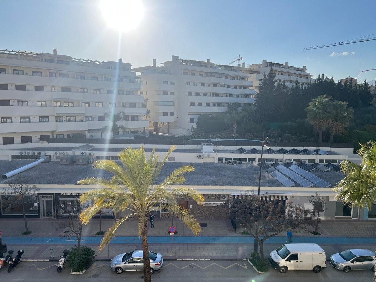 2 Bed Apartment for sale in Estepona Costa Del Sol, Málaga, Spain