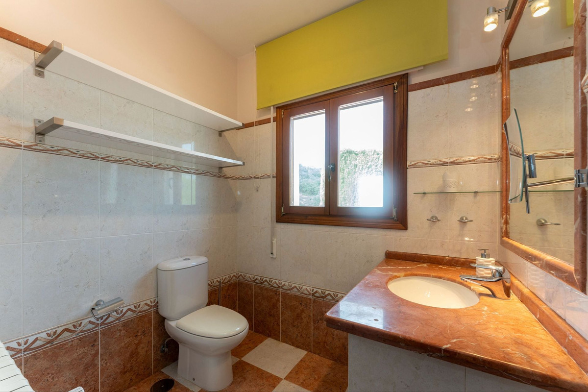 Se vende Finca - Cortijo de 4 dormitorios en Costa Del Sol, Málaga, España