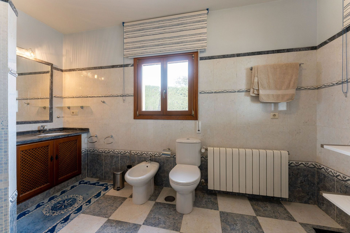 Se vende Finca - Cortijo de 4 dormitorios en Costa Del Sol, Málaga, España