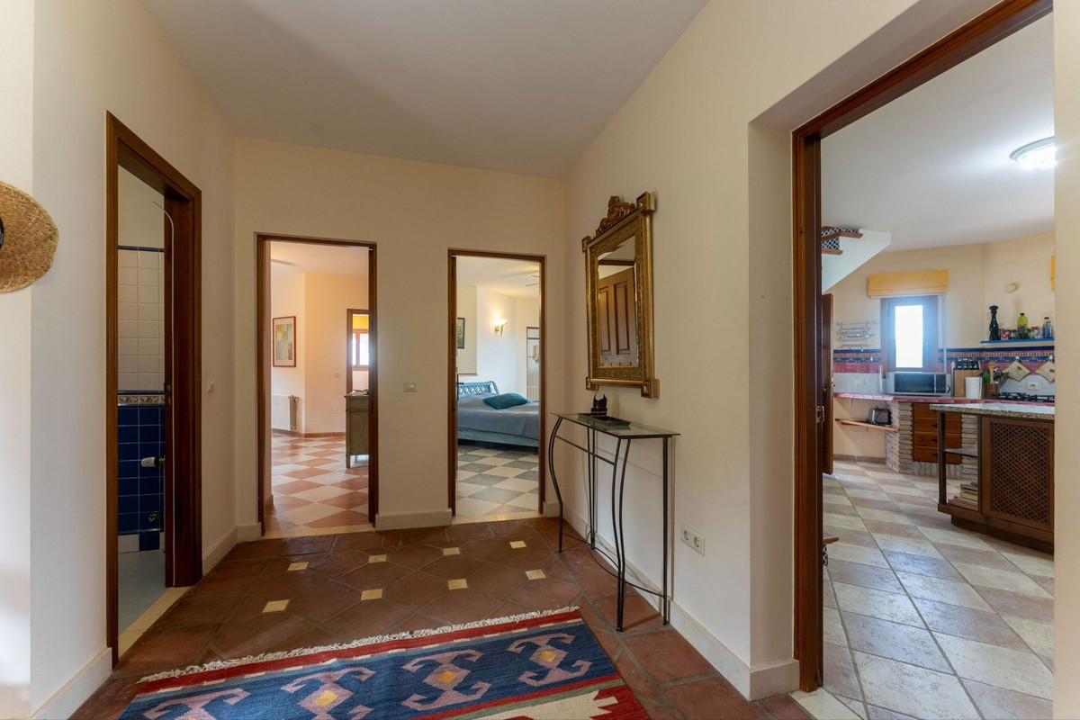 Se vende Finca - Cortijo de 4 dormitorios en Costa Del Sol, Málaga, España