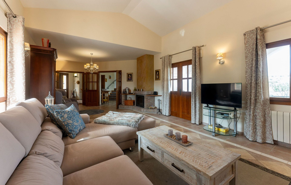 Se vende Finca - Cortijo de 4 dormitorios en Costa Del Sol, Málaga, España
