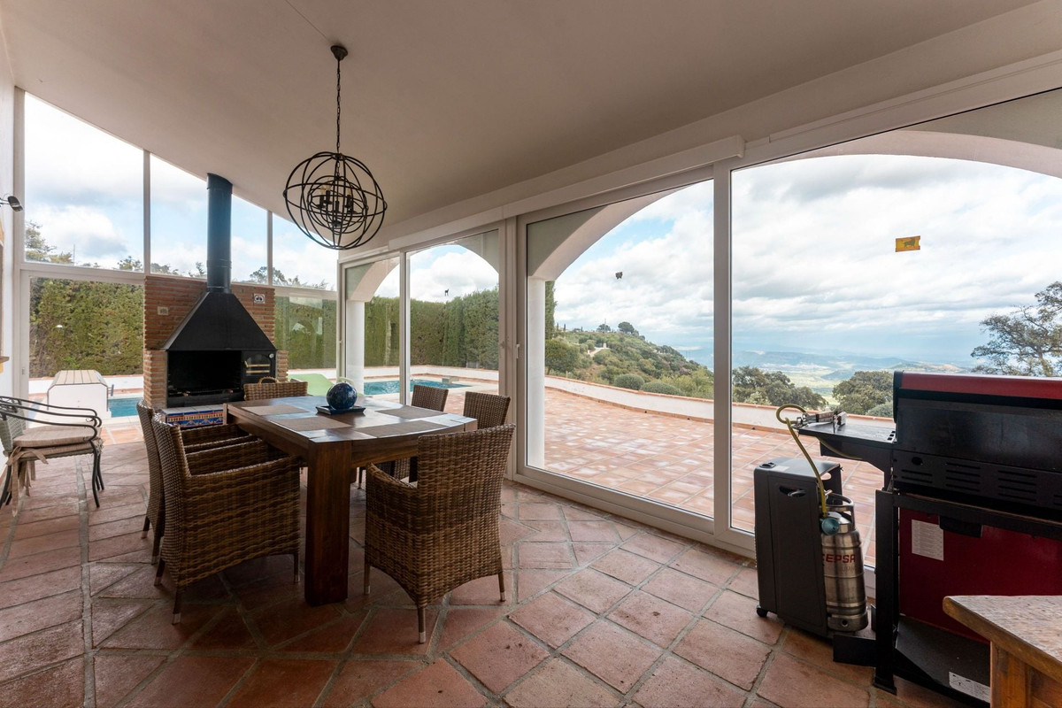 Se vende Finca - Cortijo de 4 dormitorios en Costa Del Sol, Málaga, España