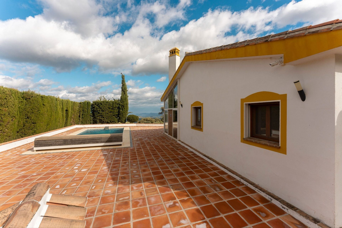 Se vende Finca - Cortijo de 4 dormitorios en Costa Del Sol, Málaga, España
