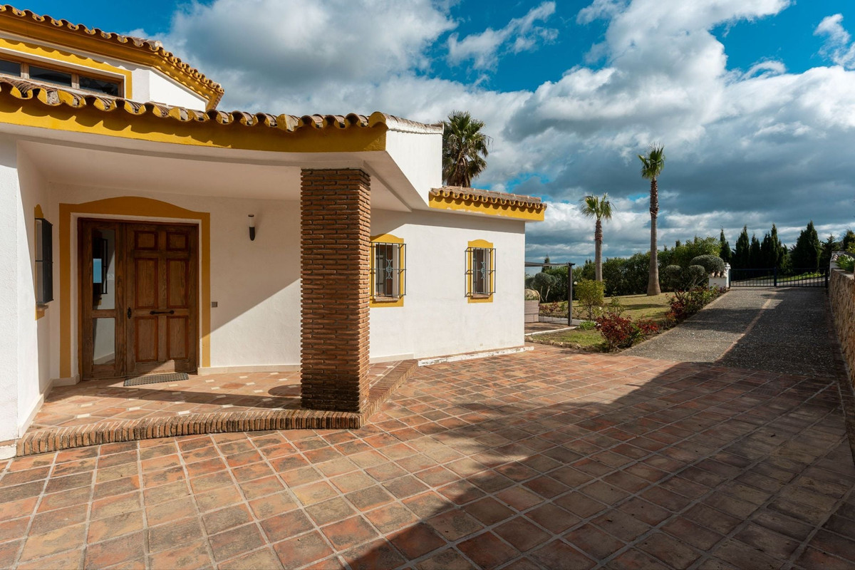 Se vende Finca - Cortijo de 4 dormitorios en Costa Del Sol, Málaga, España