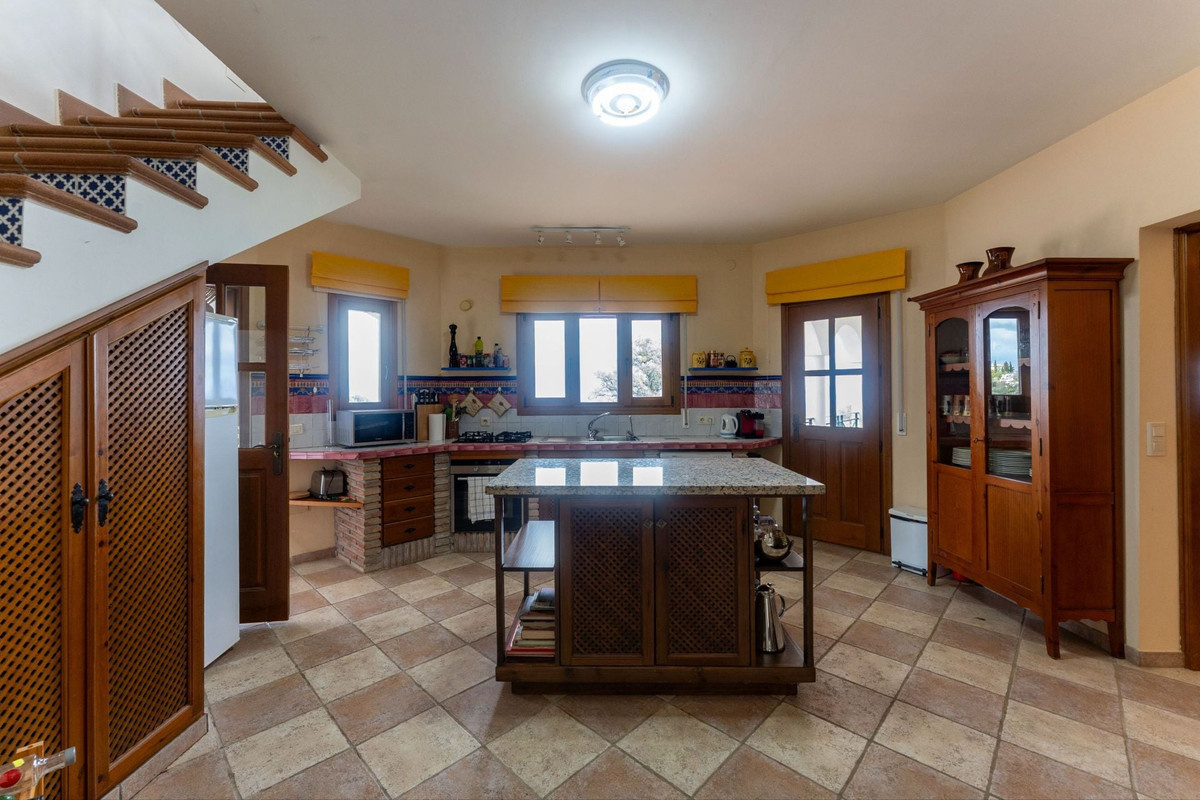 Se vende Finca - Cortijo de 4 dormitorios en Costa Del Sol, Málaga, España