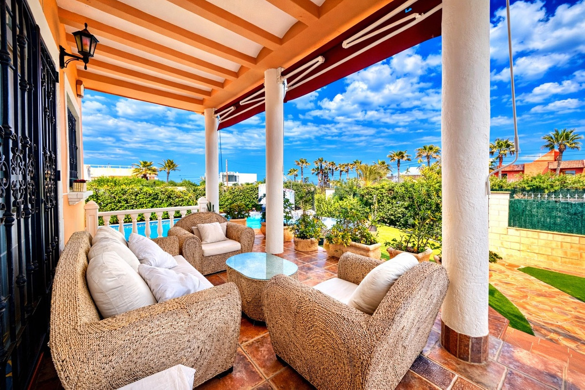 6 Bed Townhouse for sale in La Mata Costa Blanca, Alicante, Spain