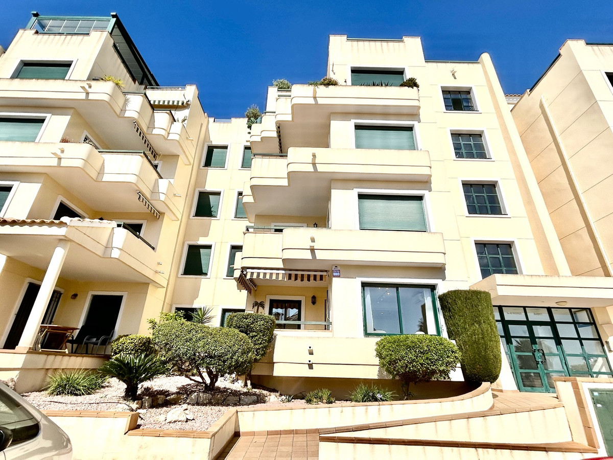 2 Bed Apartment for sale in Villamartin Costa Blanca, Alicante, Spain