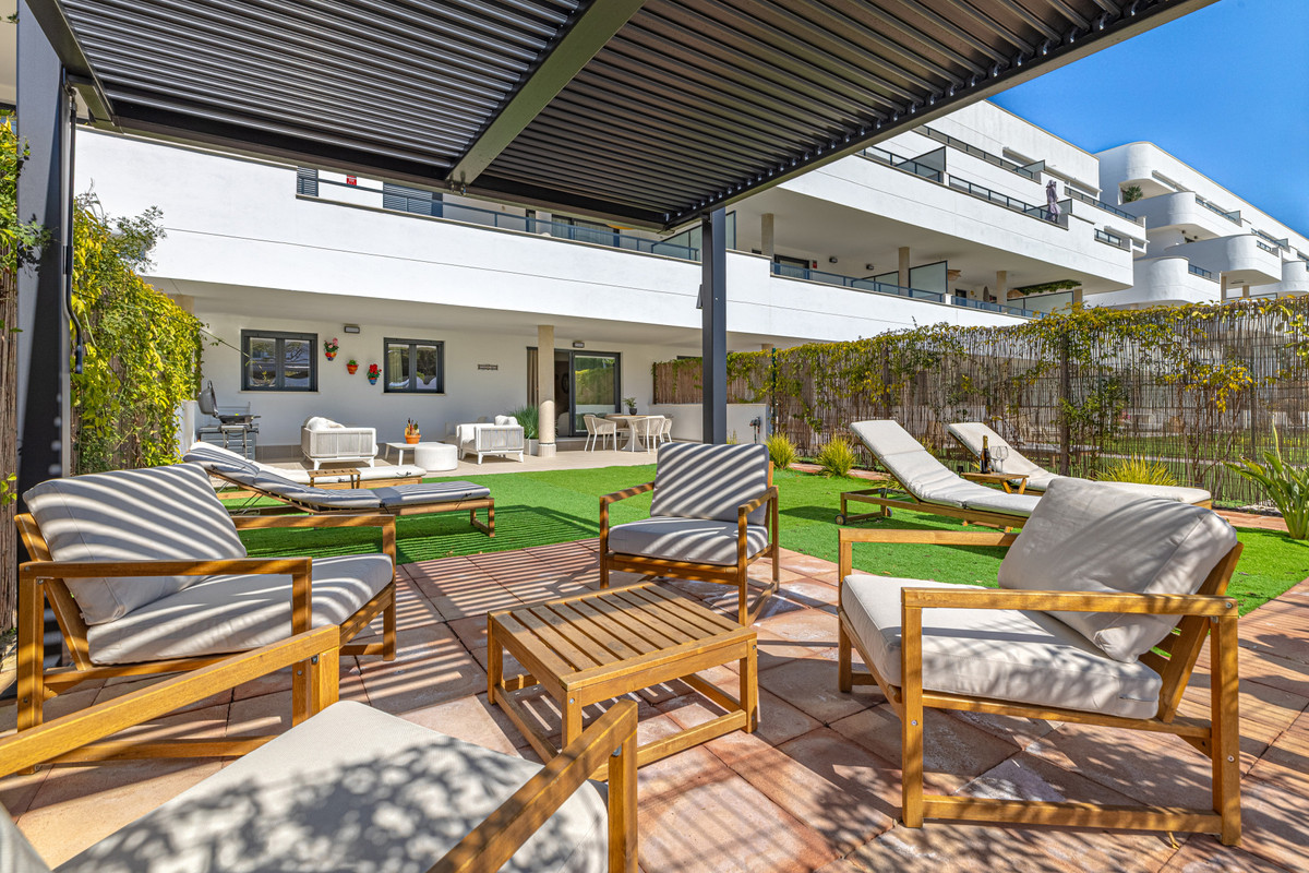 Se vende Apartamento Planta Baja de 2 dormitorios en Costa Del Sol, Málaga, España