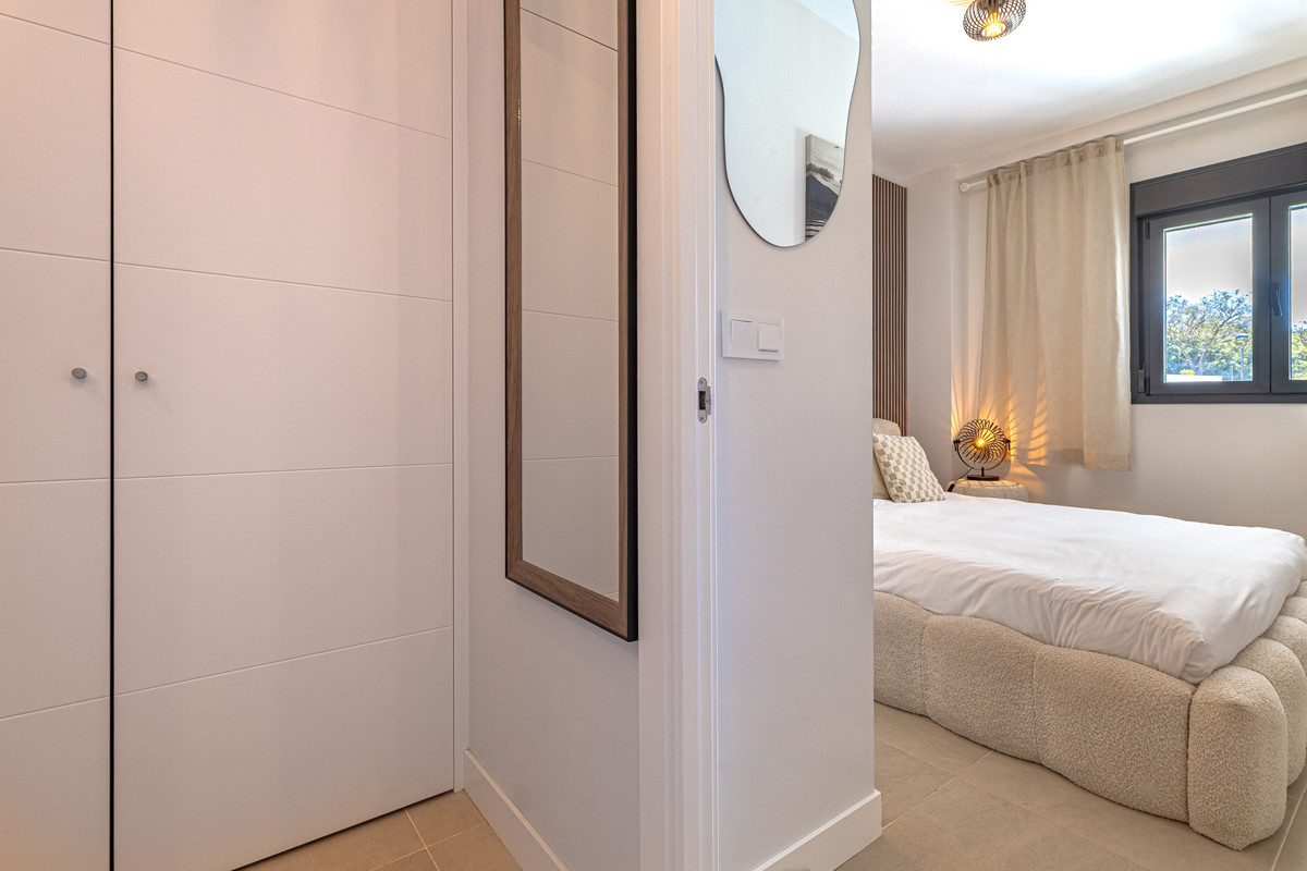 Se vende Apartamento Planta Baja de 2 dormitorios en Costa Del Sol, Málaga, España