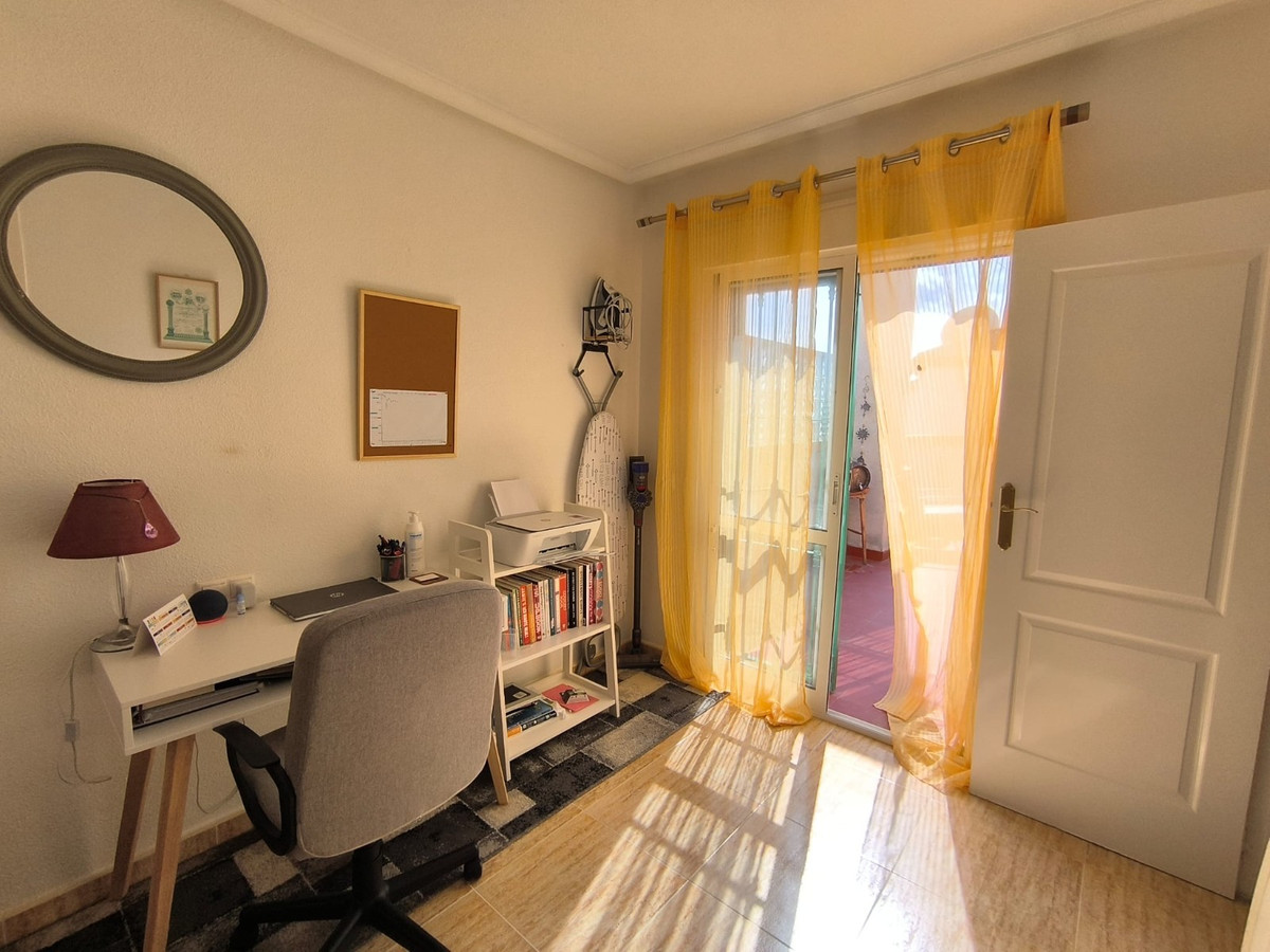 Se vende Villa - Chalet de 3 dormitorios en Costa Blanca, Alicante, España