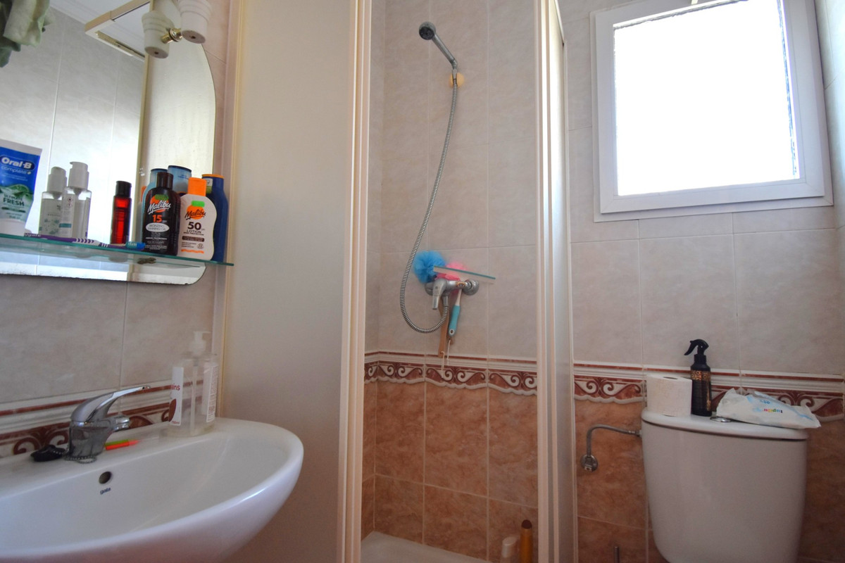 Se vende Adosada de 3 dormitorios en Costa Blanca, Alicante, España
