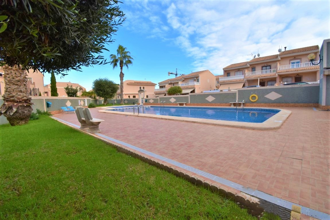 Se vende Adosada de 3 dormitorios en Costa Blanca, Alicante, España