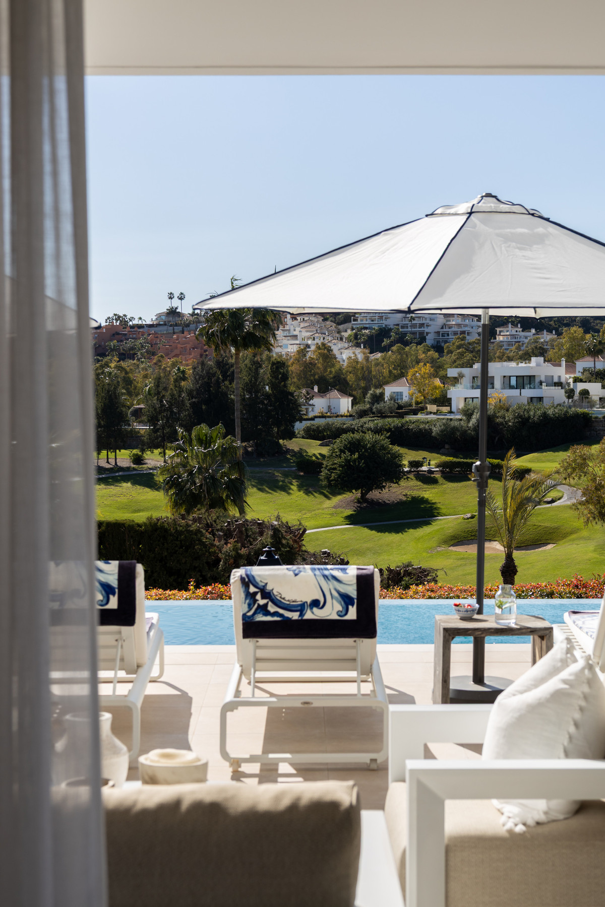 Se vende Villa - Chalet de 4 dormitorios en Costa Del Sol, Málaga, España