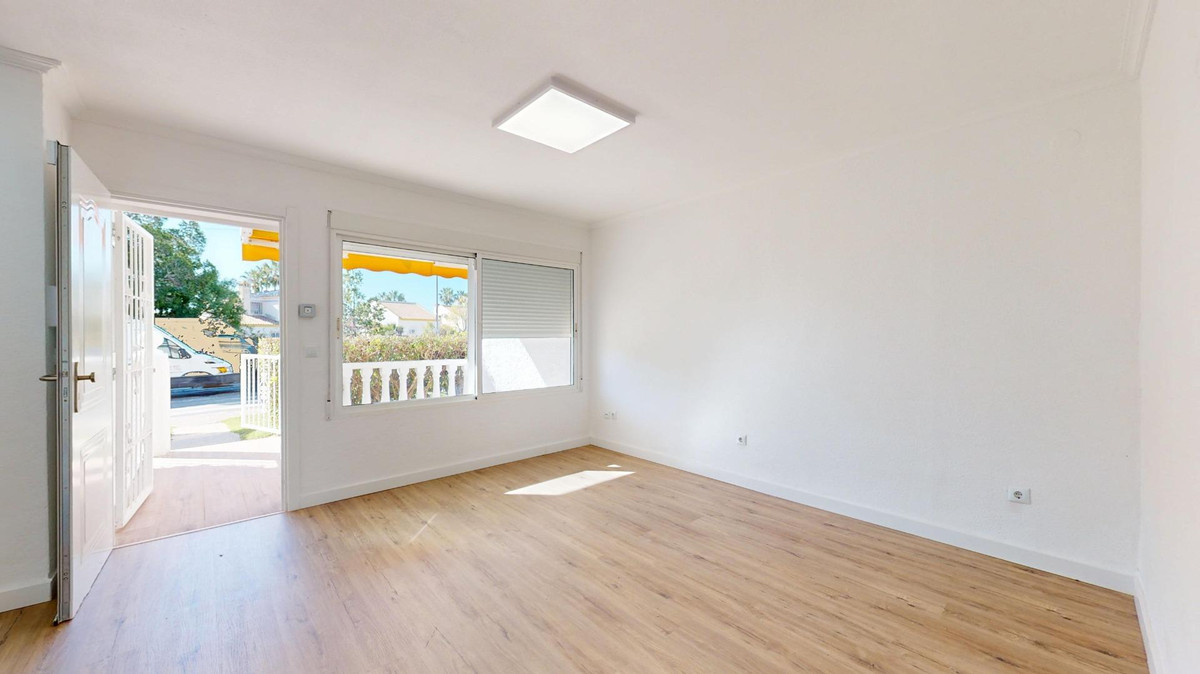 Se vende Bungalow de 2 dormitorios en Costa Blanca, Alicante, España