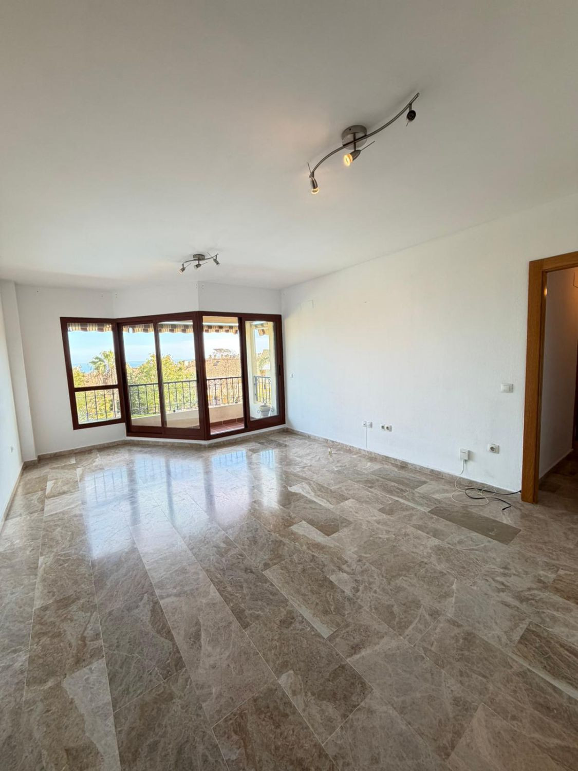 3 Bed Apartment for sale in El Pinillo Costa Del Sol, Málaga, Spain