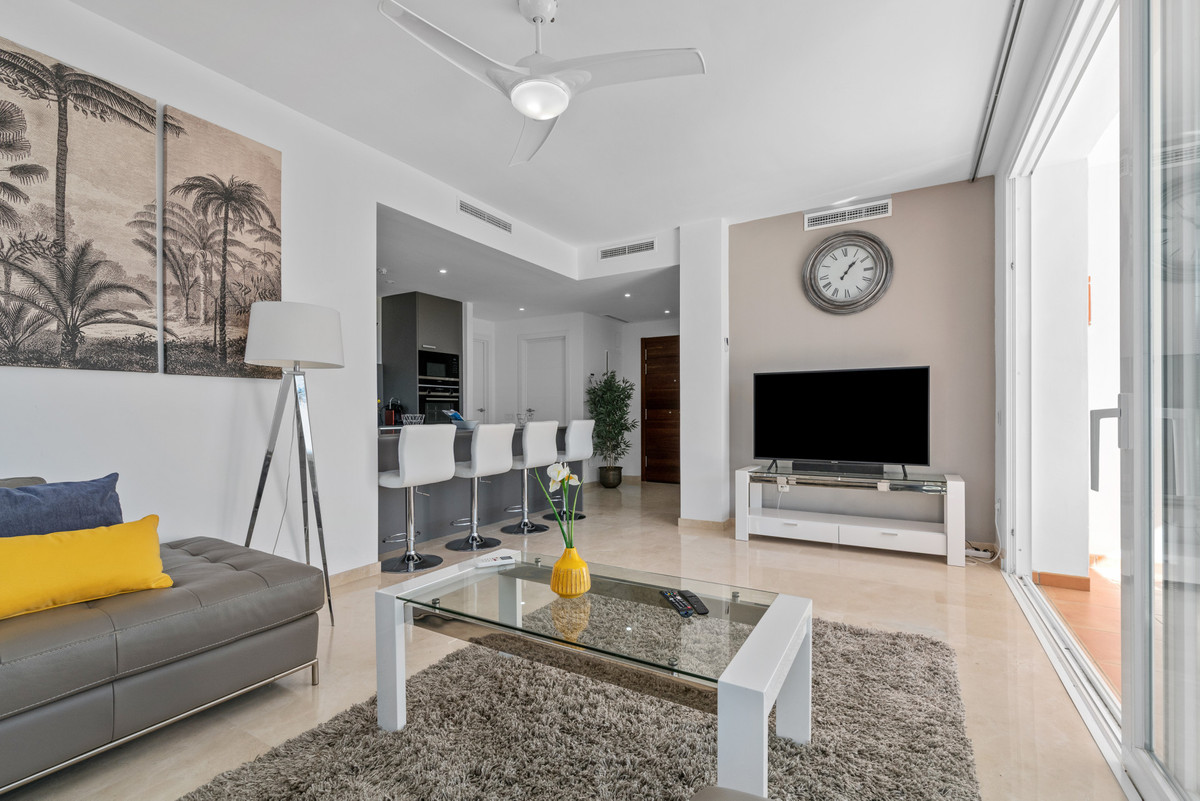 2 Bed Apartment for sale in Casares Costa Del Sol, Málaga, Spain