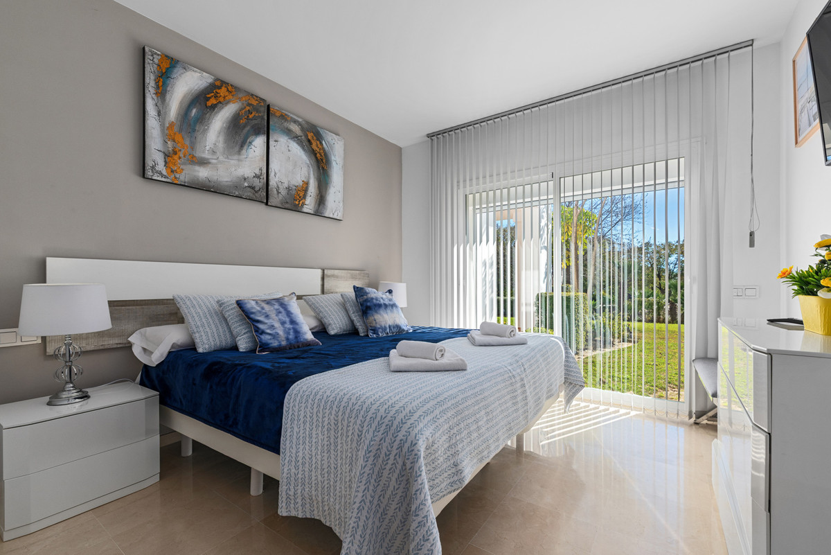 2 Bed Apartment for sale in Casares Costa Del Sol, Málaga, Spain