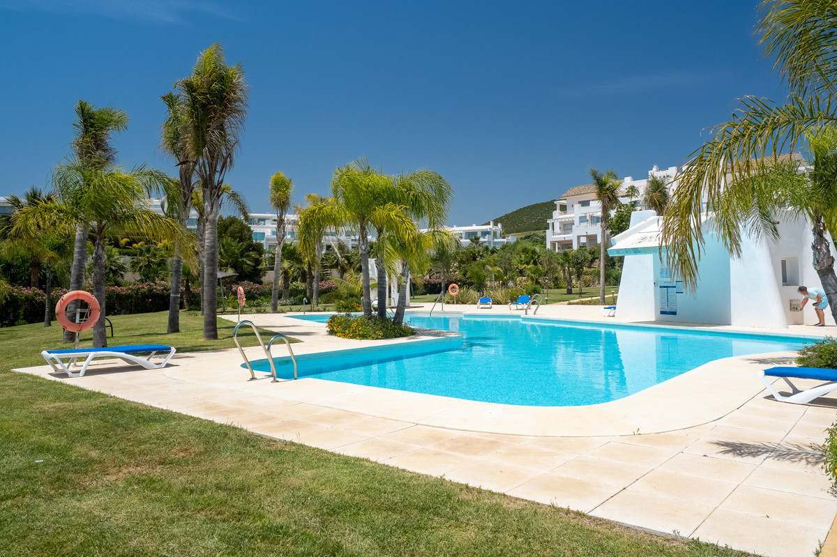 2 Bed Apartment for sale in Casares Costa Del Sol, Málaga, Spain