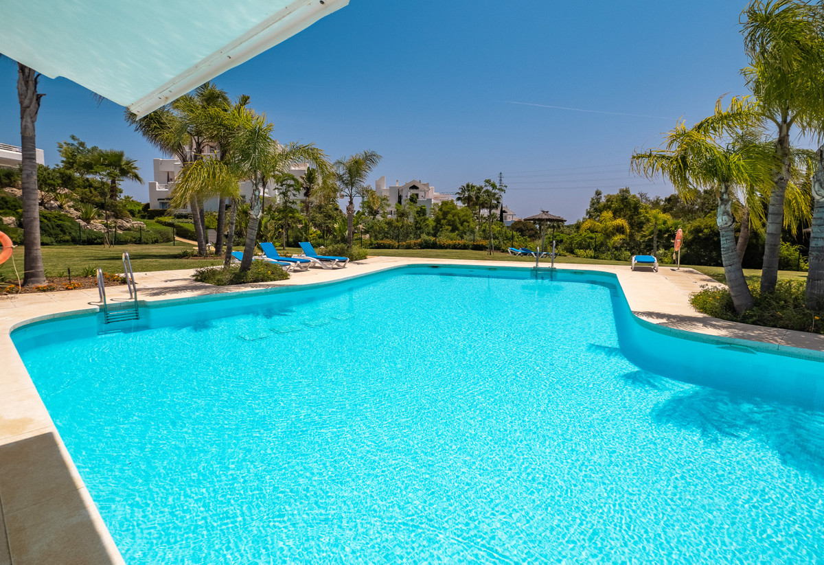 2 Bed Apartment for sale in Casares Costa Del Sol, Málaga, Spain