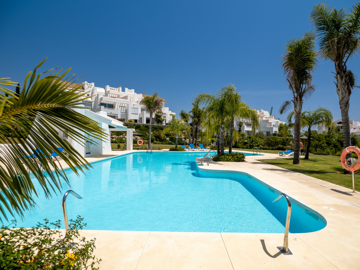 2 Bed Apartment for sale in Casares Costa Del Sol, Málaga, Spain