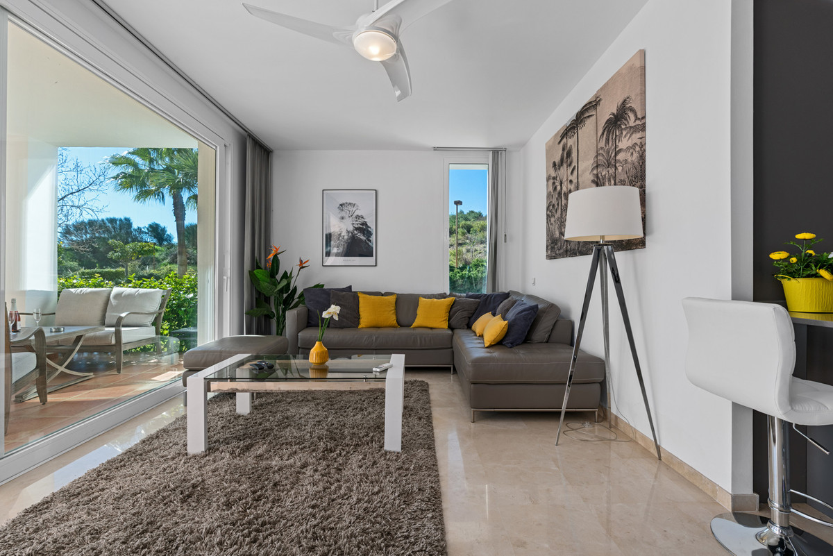 2 Bed Apartment for sale in Casares Costa Del Sol, Málaga, Spain