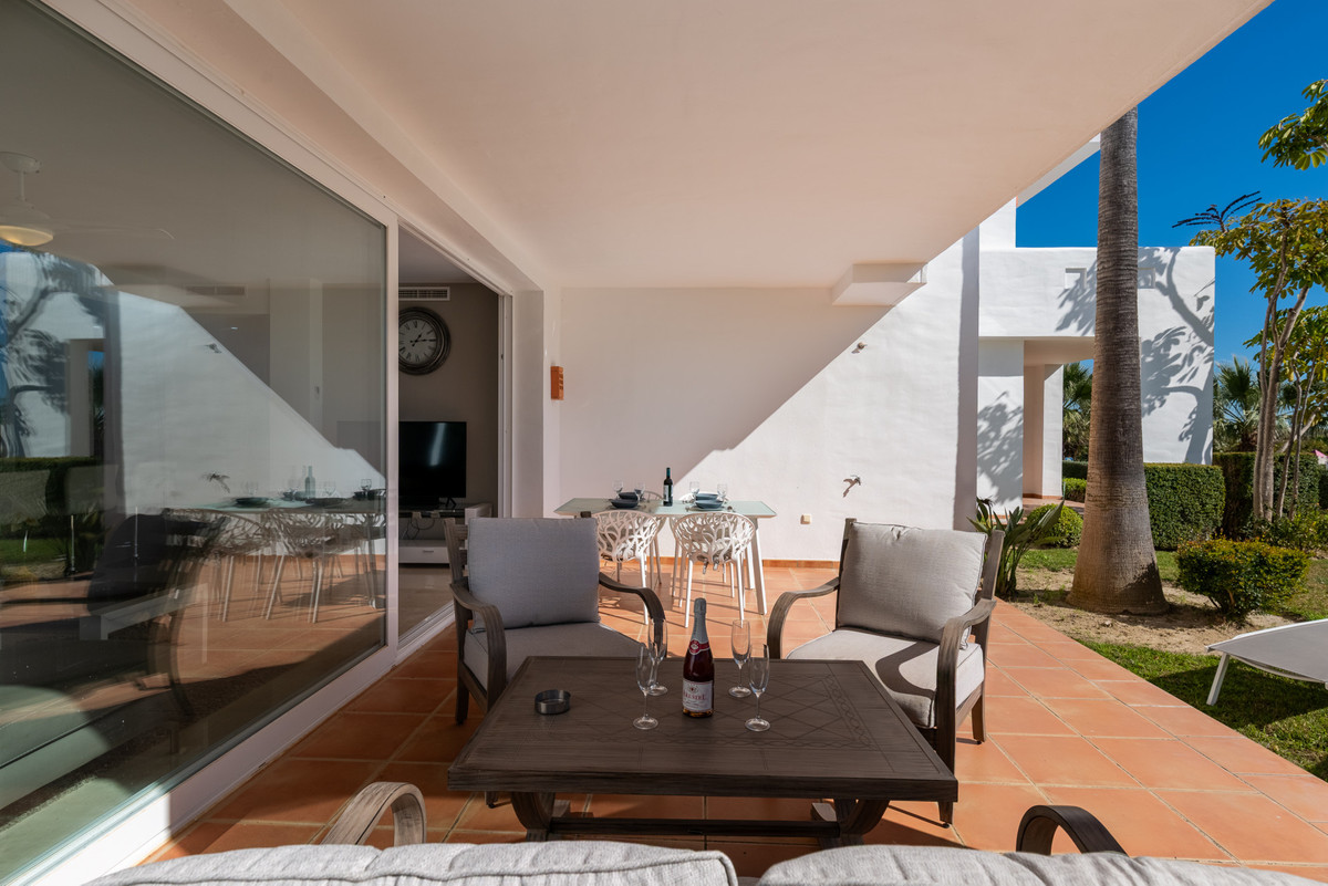 2 Bed Apartment for sale in Casares Costa Del Sol, Málaga, Spain