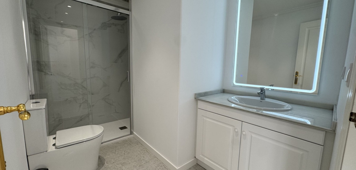 Se vende Apartamento Planta Baja de 2 dormitorios en Costa Blanca, Alicante, España