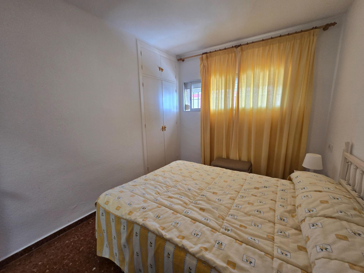 Se vende Apartamento Planta Media de 2 dormitorios en Costa Del Sol, Málaga, España