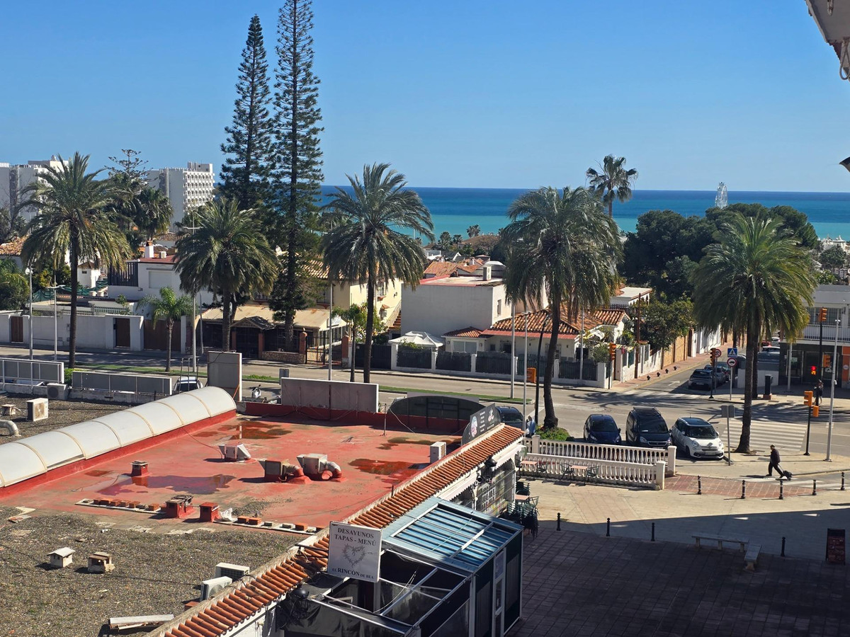 Se vende Apartamento Planta Media de 2 dormitorios en Costa Del Sol, Málaga, España