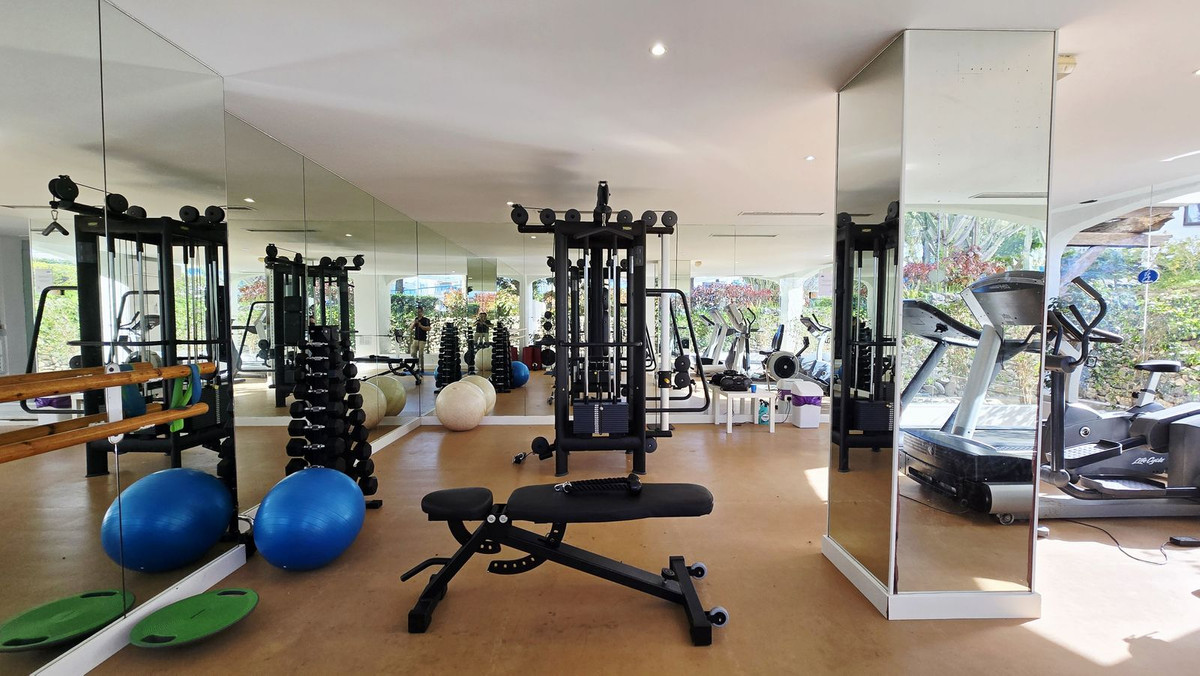1 Bed Apartment for sale in Puerto Banús Costa Del Sol, Málaga, Spain
