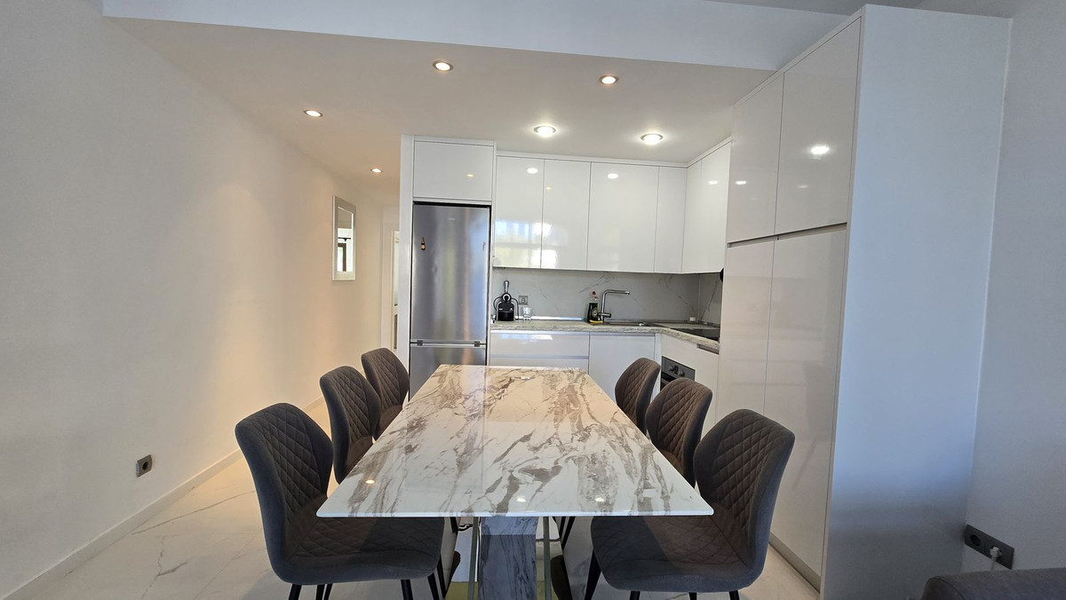 1 Bed Apartment for sale in Puerto Banús Costa Del Sol, Málaga, Spain