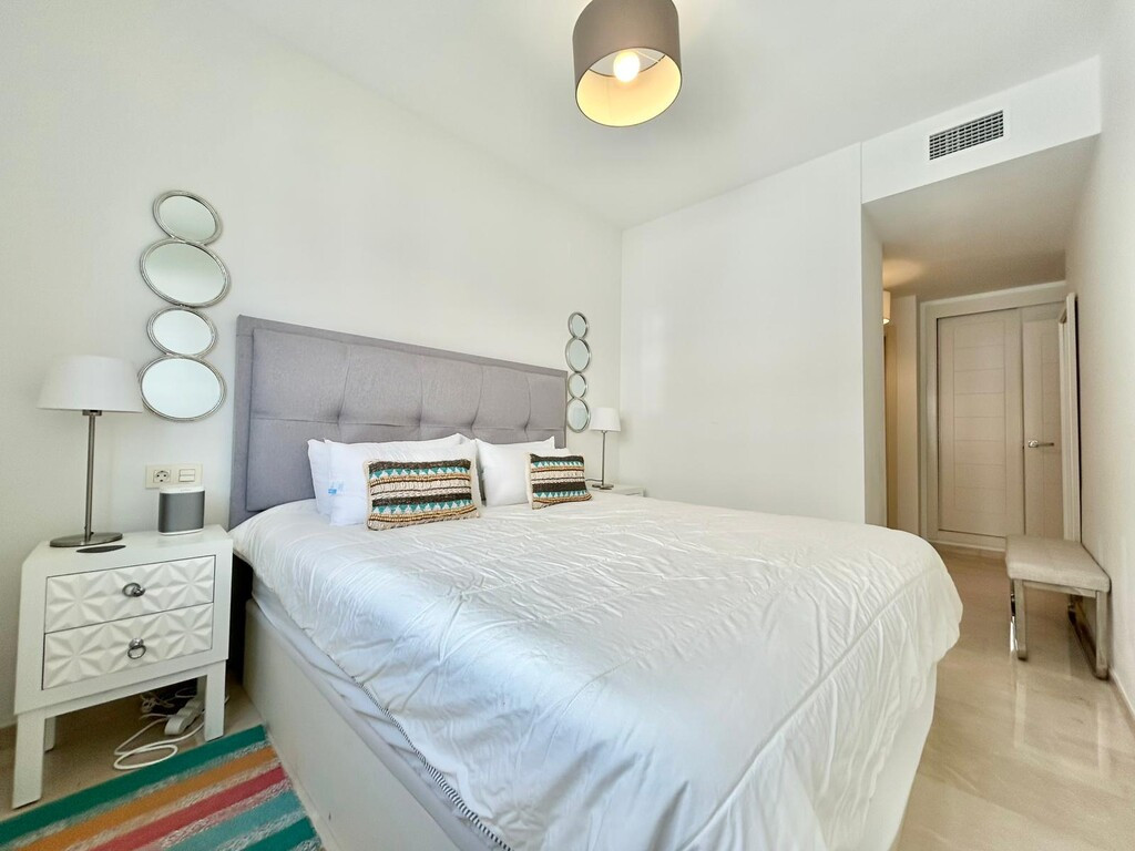 2 Bed Apartment for sale in Estepona Costa Del Sol, Málaga, Spain