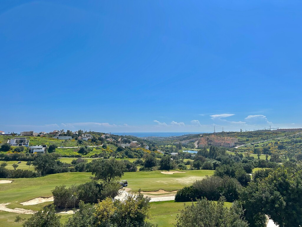 2 Bed Apartment for sale in Estepona Costa Del Sol, Málaga, Spain
