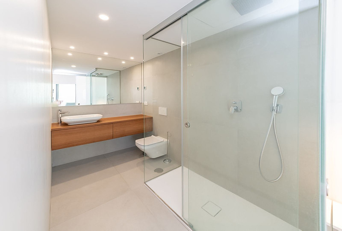 2 Bed Apartment for sale in Fuengirola Costa Del Sol, Málaga, Spain