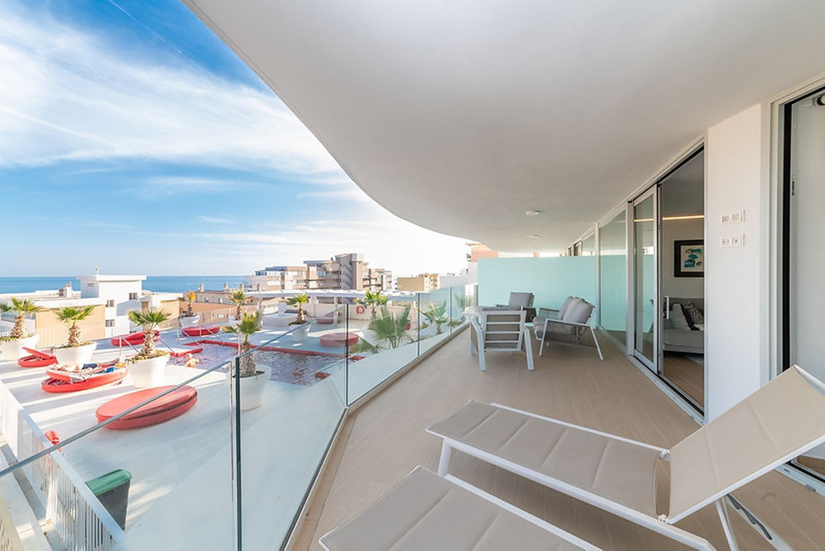 2 Bed Apartment for sale in Fuengirola Costa Del Sol, Málaga, Spain