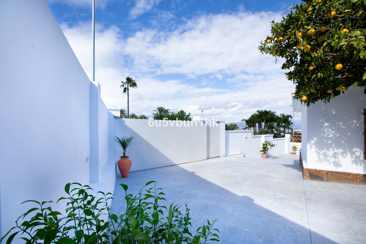 Se vende Adosada de 3 dormitorios en Costa Del Sol, Málaga, España