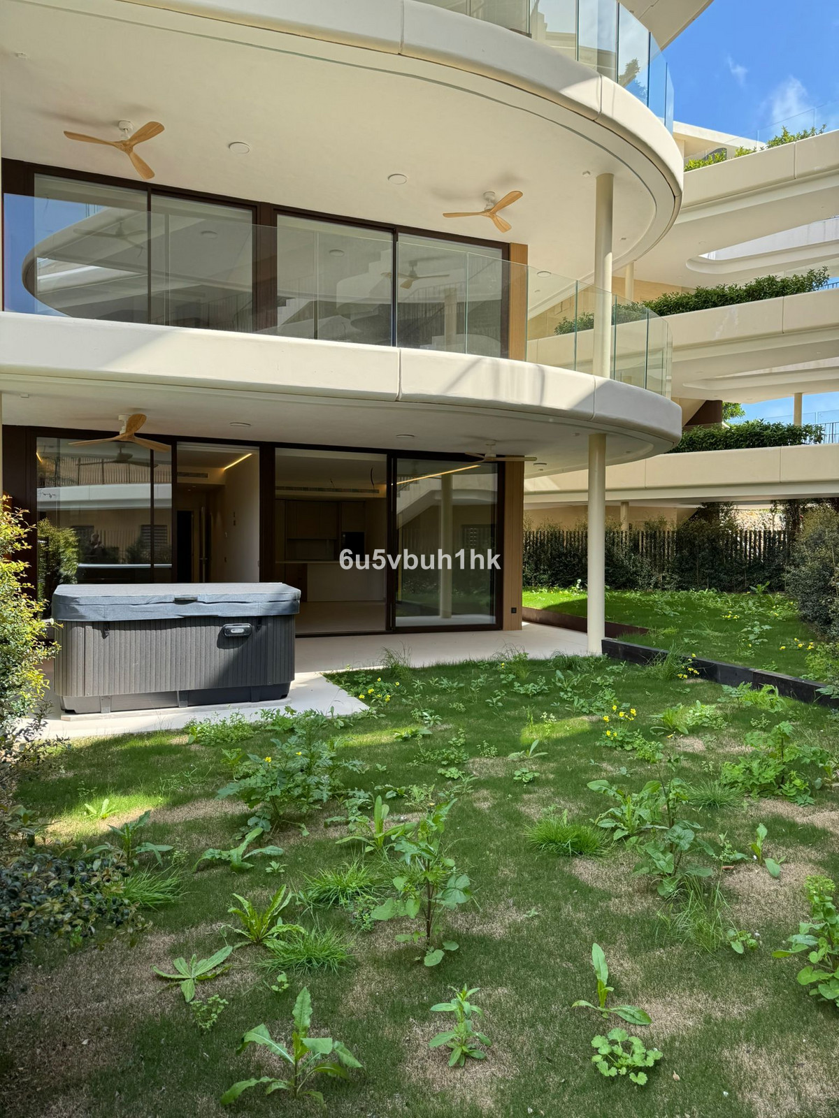 2 Bed Apartment for sale in Fuengirola Costa Del Sol, Málaga, Spain