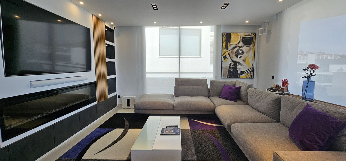 3 Bed Apartment for sale in Higueron Costa Del Sol, Málaga, Spain