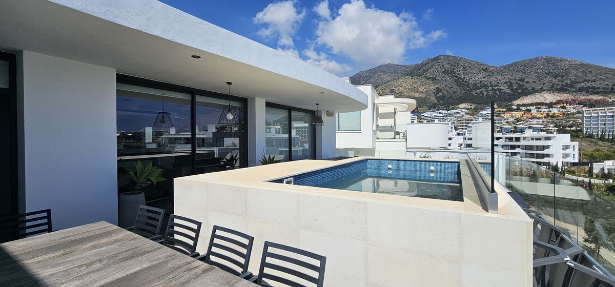 3 Bed Apartment for sale in Higueron Costa Del Sol, Málaga, Spain
