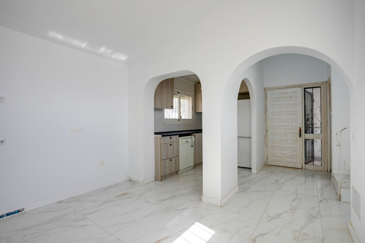 3 Bed Townhouse for sale in Estepona Costa Del Sol, Málaga, Spain