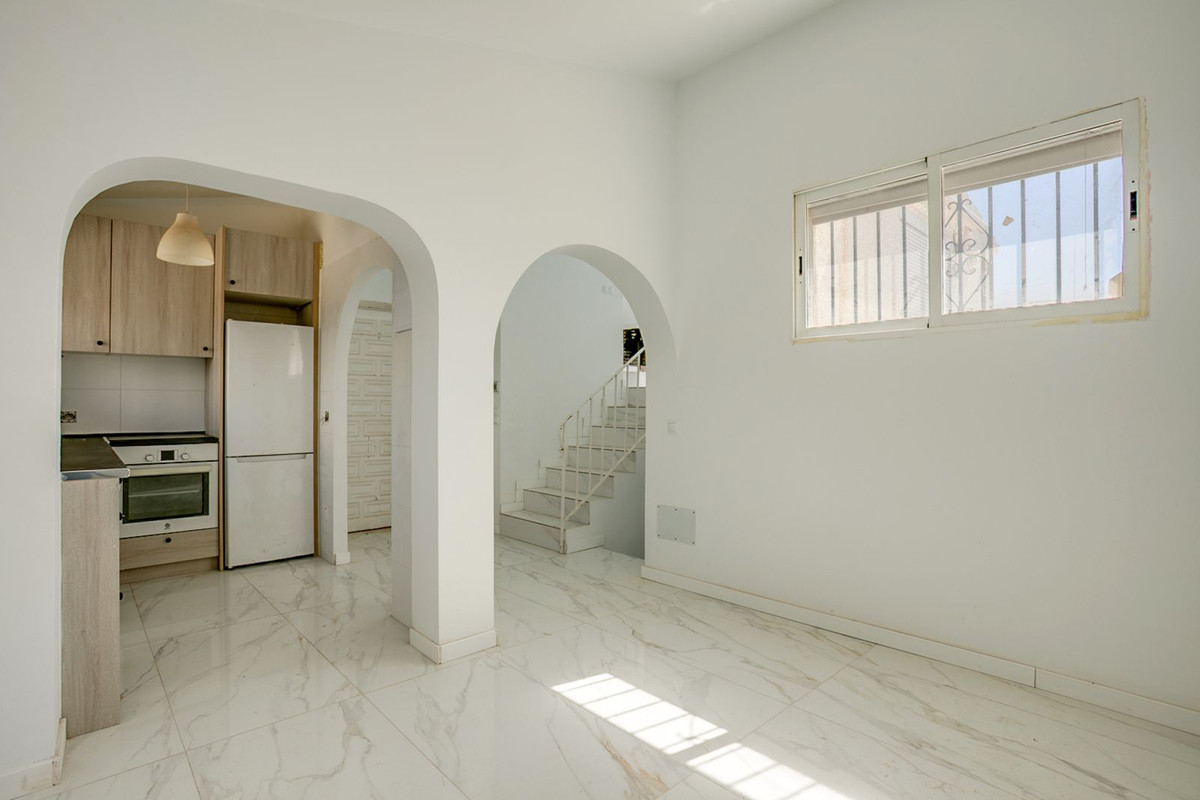 3 Bed Townhouse for sale in Estepona Costa Del Sol, Málaga, Spain