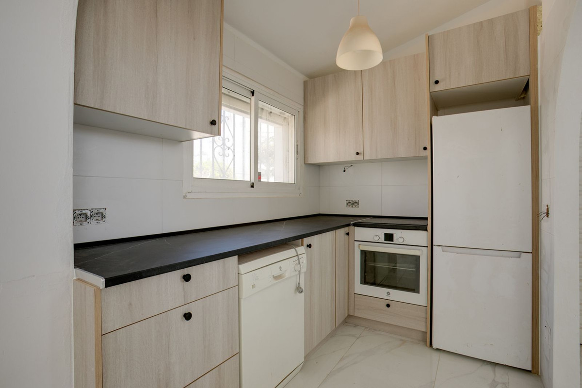 3 Bed Townhouse for sale in Estepona Costa Del Sol, Málaga, Spain