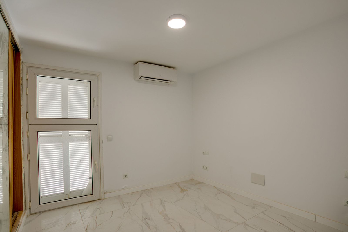 3 Bed Townhouse for sale in Estepona Costa Del Sol, Málaga, Spain