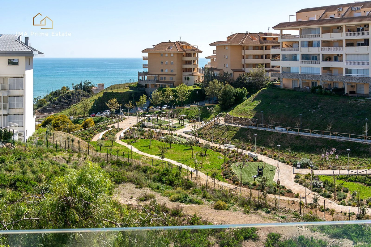2 Bed Apartment for sale in Fuengirola Costa Del Sol, Málaga, Spain